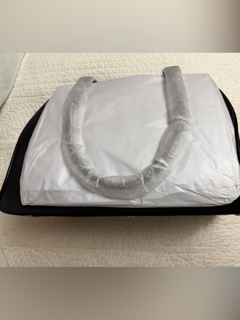 lululemon Brand New Bowler Dome-Shaped Duffle Bag - Picture 5 of 6